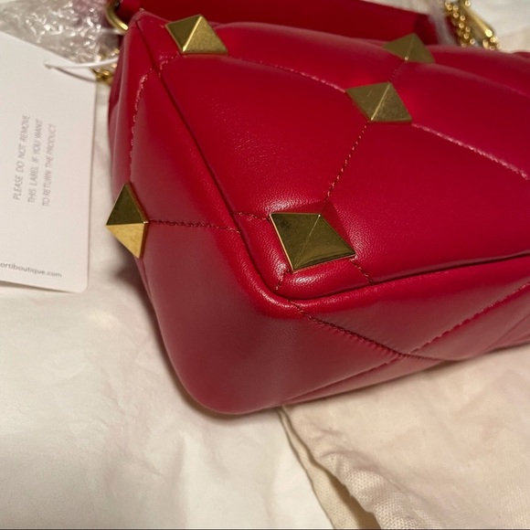 VALENTINO GARAVANI Roman Stud Medium Quilted Chain Shoulder Bag Red - Picture 13 of 16